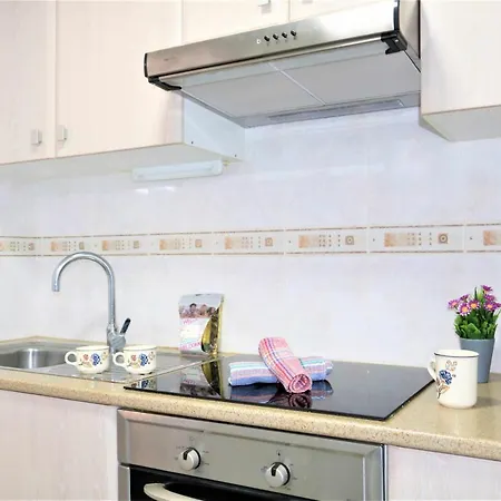 Apartment 56c Vora Vistas Al Mar Parking Y Wifi